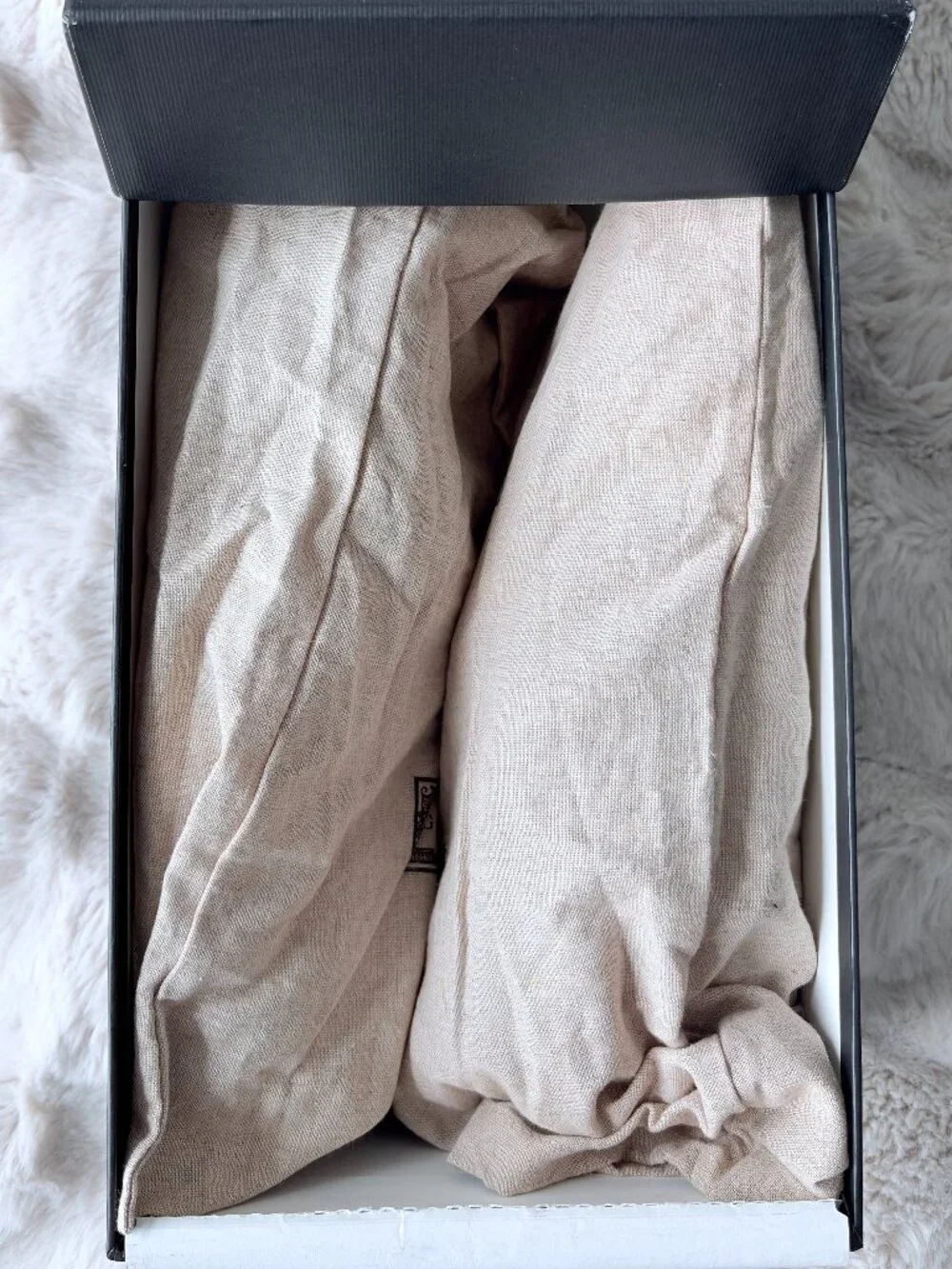 Gucci elegant sneakers